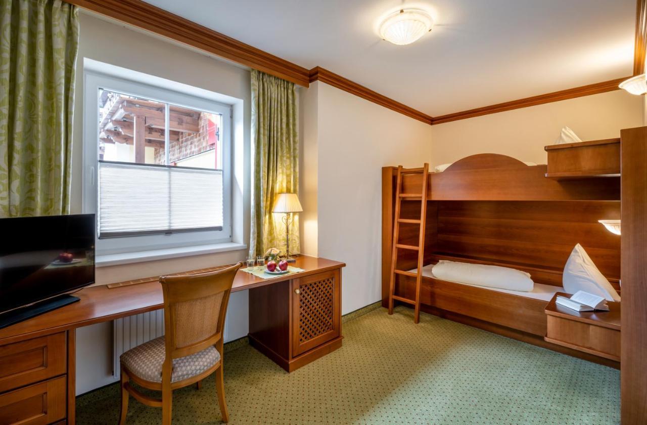 Hotel Post Лермос Екстериор снимка