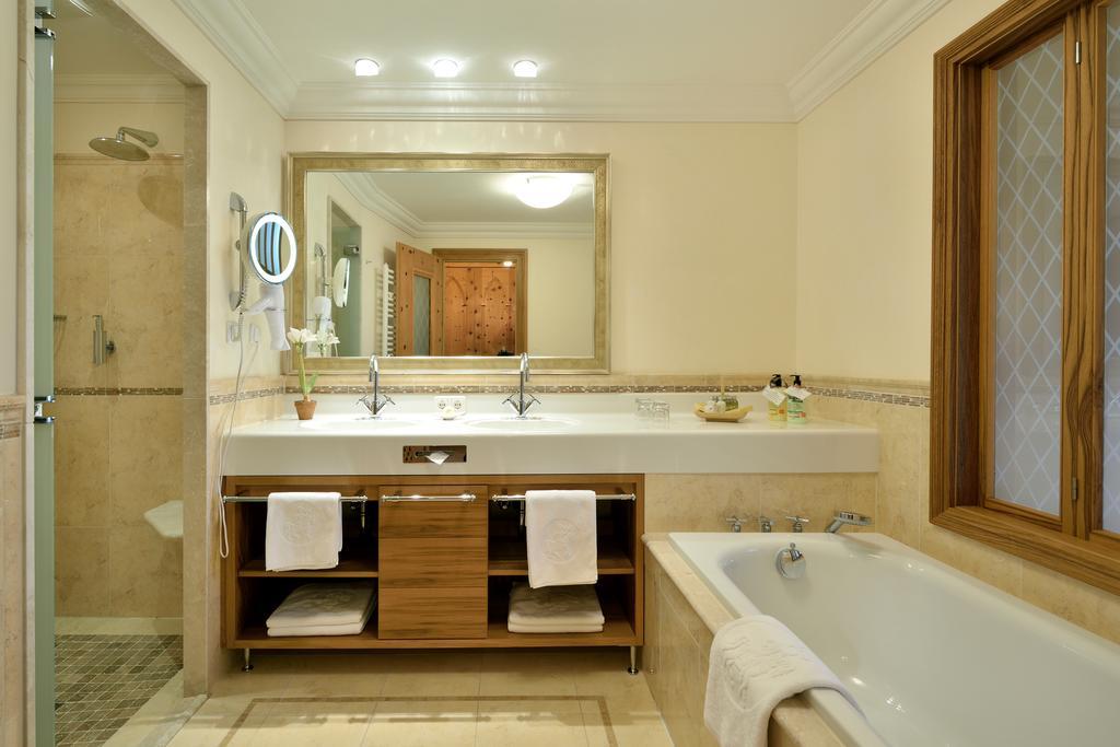 Hotel Post Лермос Екстериор снимка